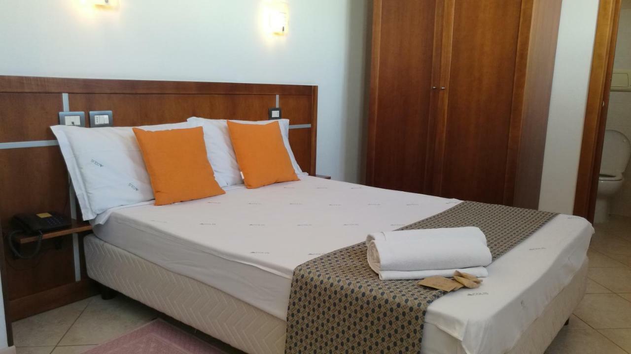 Hotel La Terrazza Cagliari Dış mekan fotoğraf