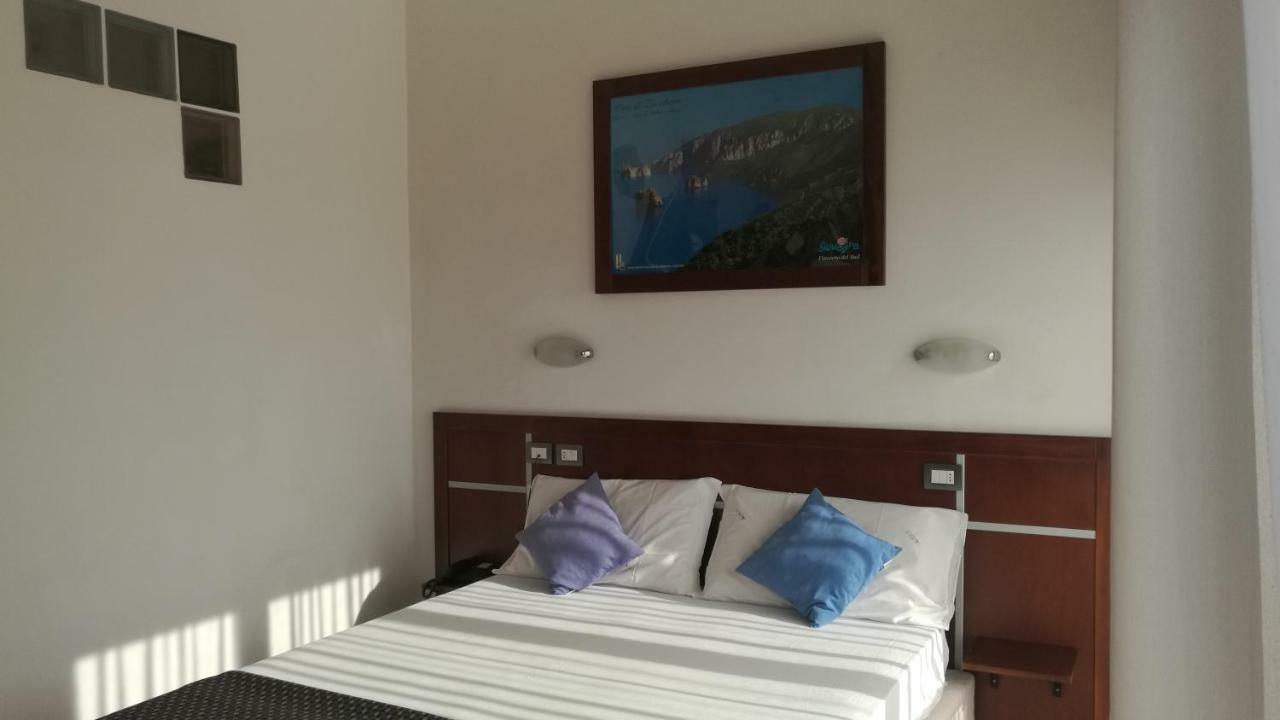 Hotel La Terrazza Cagliari Dış mekan fotoğraf